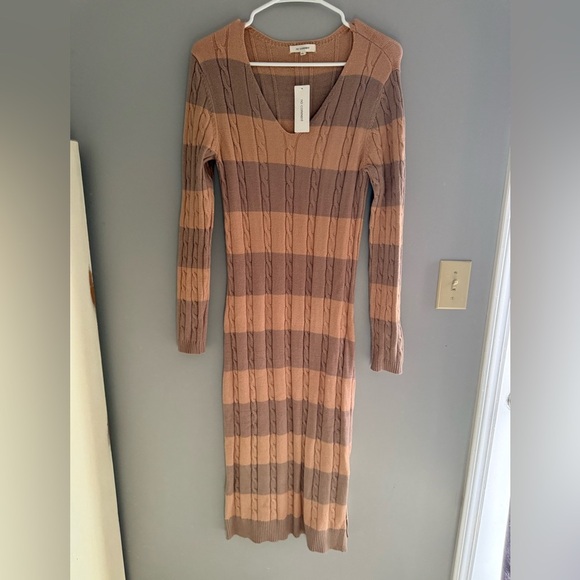 No comment Womens Sweater Dress S Brown Striped Long Sleeve Maxi V Neck New Fall - Picture 1 of 8